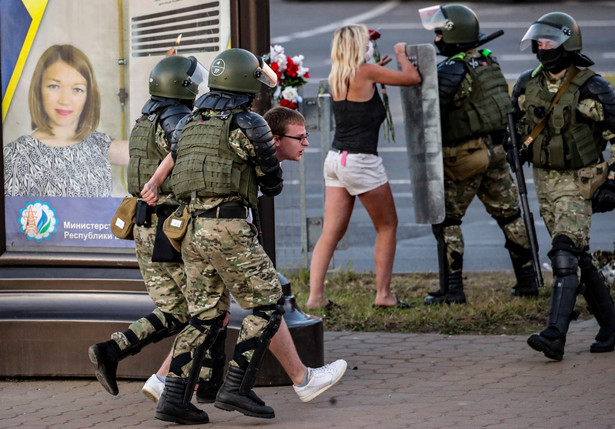 Protesty na Białorusi. Zatrzymano dziewięciu Ukraińców, pobito ukraińskiego fotoreportera