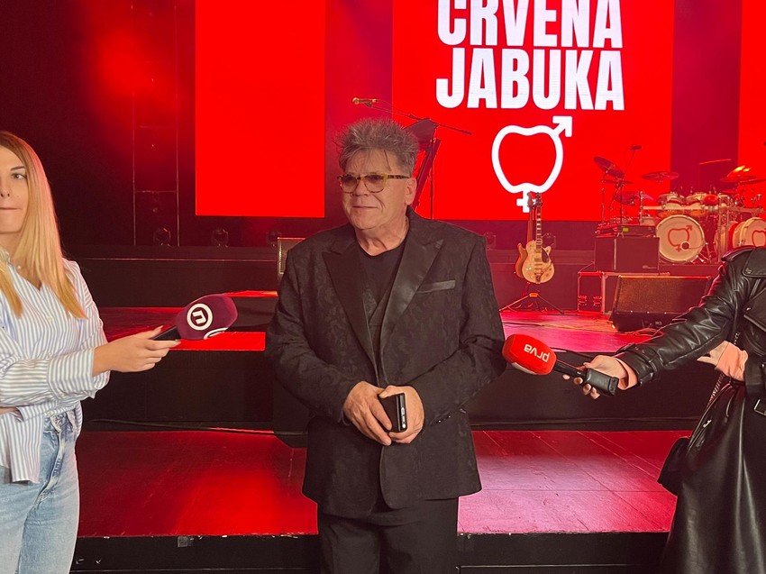 Crvena jabuka - koncert