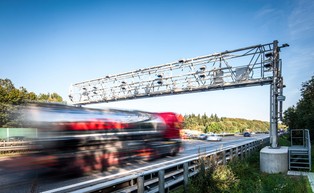 Stawki za przejazd drogami płatnymi pójdą w górę. Jest projekt rozporządzenia