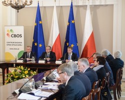 Komorowski: Pamięć o drodze do wolności pomaga ją pielęgnować