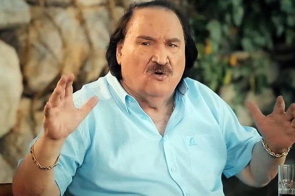 POJAVILE SE INFORMACIJE DA MU JE PENZIJA 420 EVRA Oglasio se Mišo Kovač nakon vesti da sakupljaju pomoć za njega: "Moja supruga Lidija i ja živimo normalan, miran život"