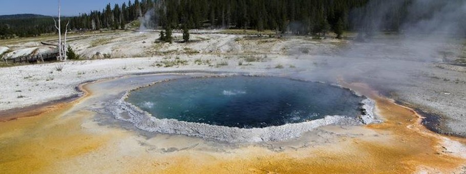 Park Yellowstone rocznie przyciąga ponad 3 mln turystów