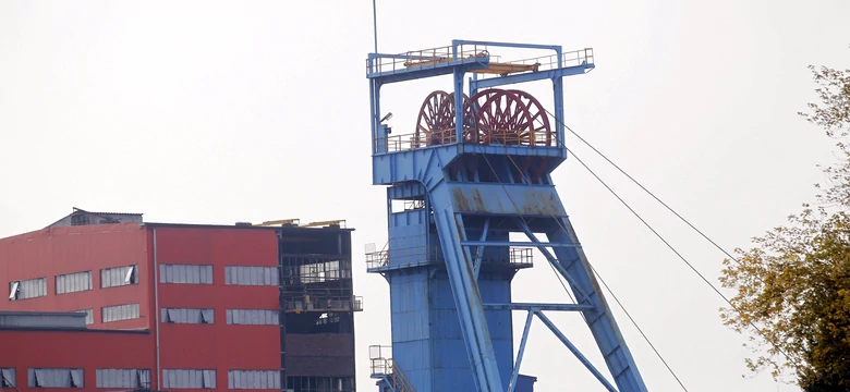 Mysłowice: robotnicy próbowali wywieźć 18 ton złomu z terenu dawnej kopalni