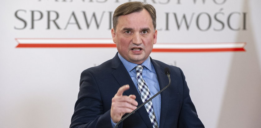 Ziobro znów straszy przestępców wyższymi karami za zabójstwo. Eksperci oceniają pomysł ministra