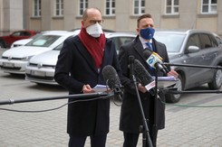 Posłowie KO chcą, by NIK sprawdził spółki związane z Obajtkiem. 'Wyciskają nasze państwo jak cytrynkę'