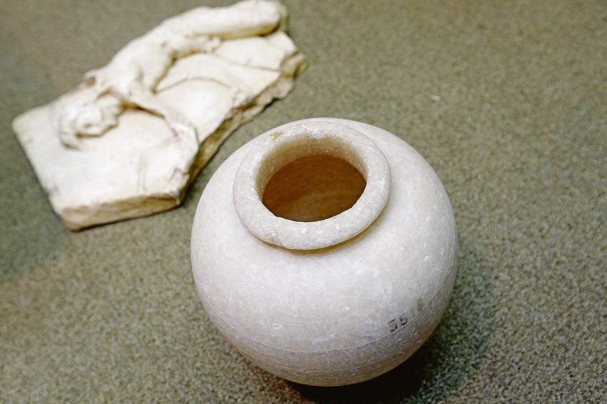  Vaza stara 4.700 godina koju je Tito dobio na poklon od egipatskog predsednika Nasera