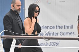 Kim Kardašijan NAPRAVILA RŠUM U VENECIJI: Nosi haljinu sa detaljem o kojem svi pričaju i IZGLEDA SPEKTAKULARNO