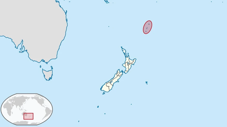 Rov Kermadek se nalazi kod istoimenih ostrva koja pripadaju Novom Zelandu
