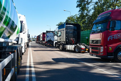 Komisja Europejska pracuje nad zakazem spalinowych TIR-ów. Branża: nie ma innych pojazdów