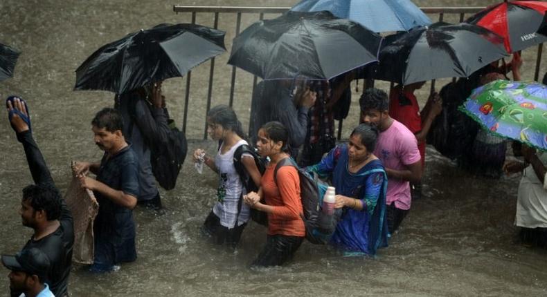 Floods bring Mumbai to a virtual standstill