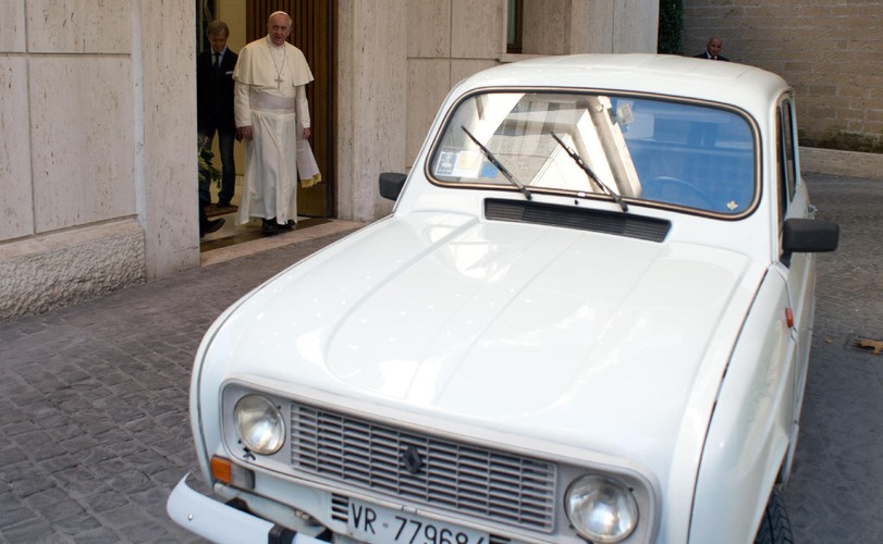 Renault 4 papieża Franciszka