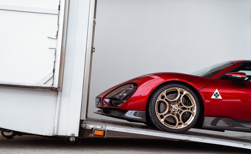 Alfa Romeo 33 Stradale