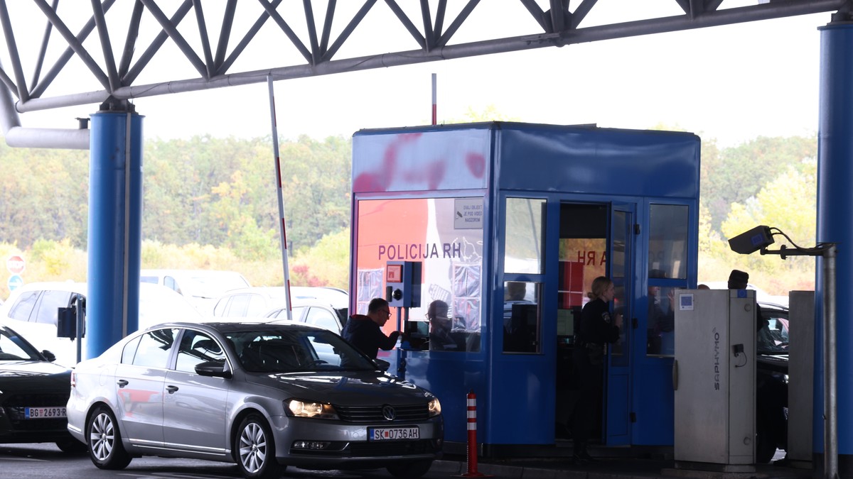 NOVI USLOV ZA ULAZAK U EU MENJA SVE Bez ovog papira nećete moći preko granice, a na skeneru će biti i ZDRAVLJE: Da biste ga dobili MORAĆETE DA PLATITE!