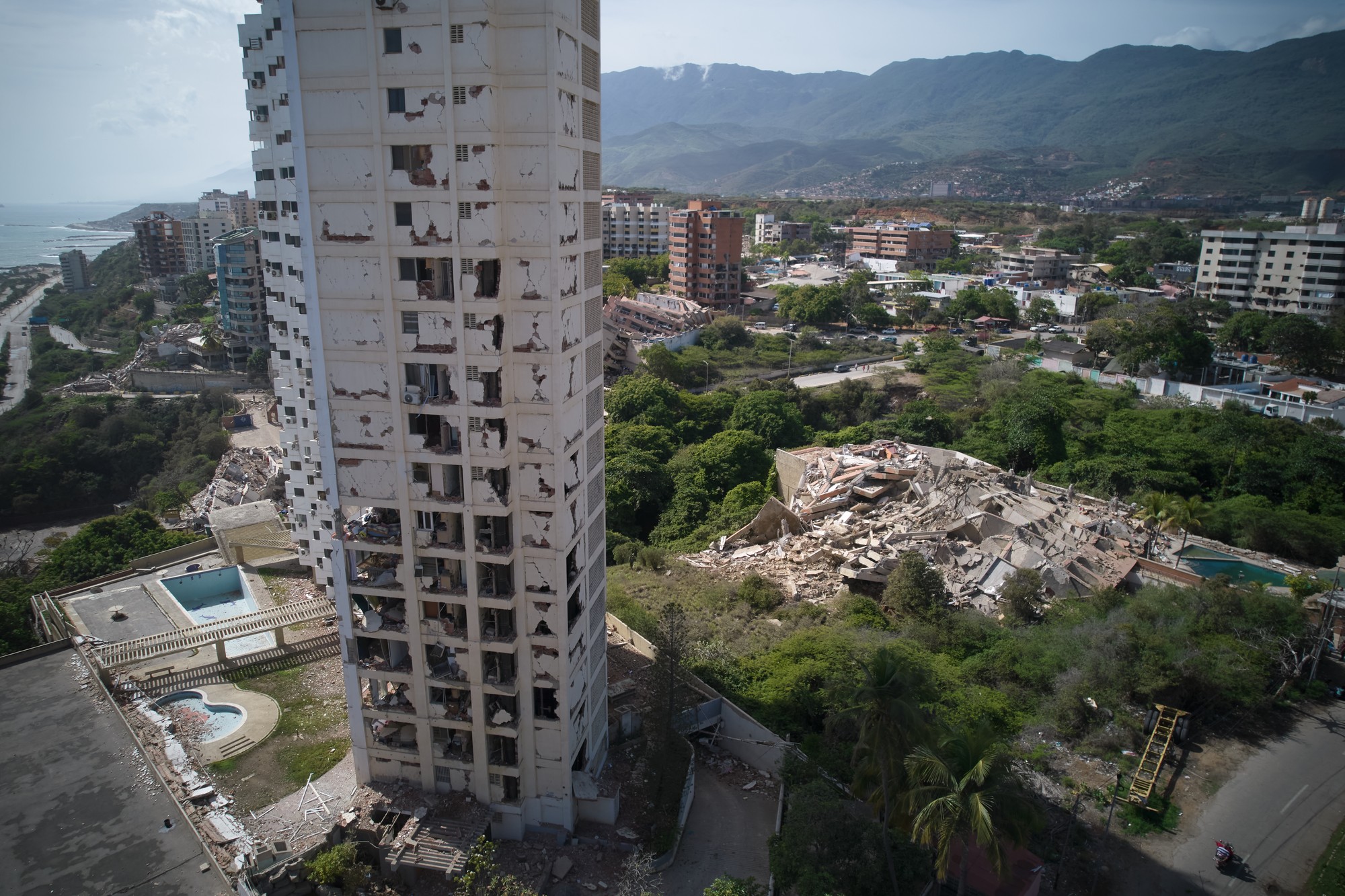Venezuelu zasiahli dve silné zemetrasenia.