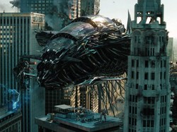 Sto milionów dolarów dla "Transformersów 3"