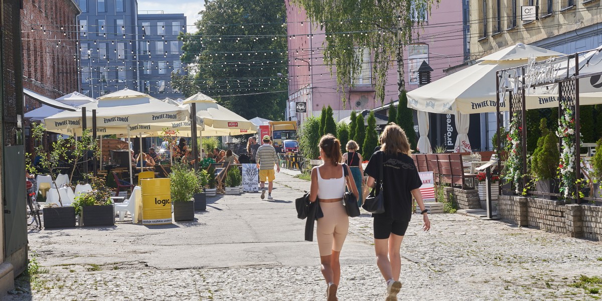 "Grozi nam utrata 10 mld zł dla regionu. Niezależnie od tego Nowy Ład powoduje 300-milionową wyrwę w budżecie miasta. To jest dla Łodzi katastrofa" – mówił w minioną niedzielę wiceprezydent Łodzi Adam Pustelnik.