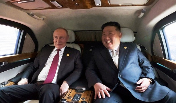 Putin i Kim Džong Un