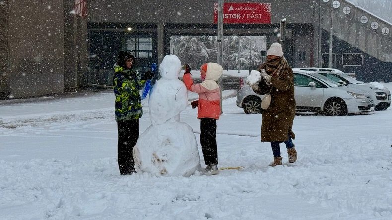 Deca, sneg u Beogradu