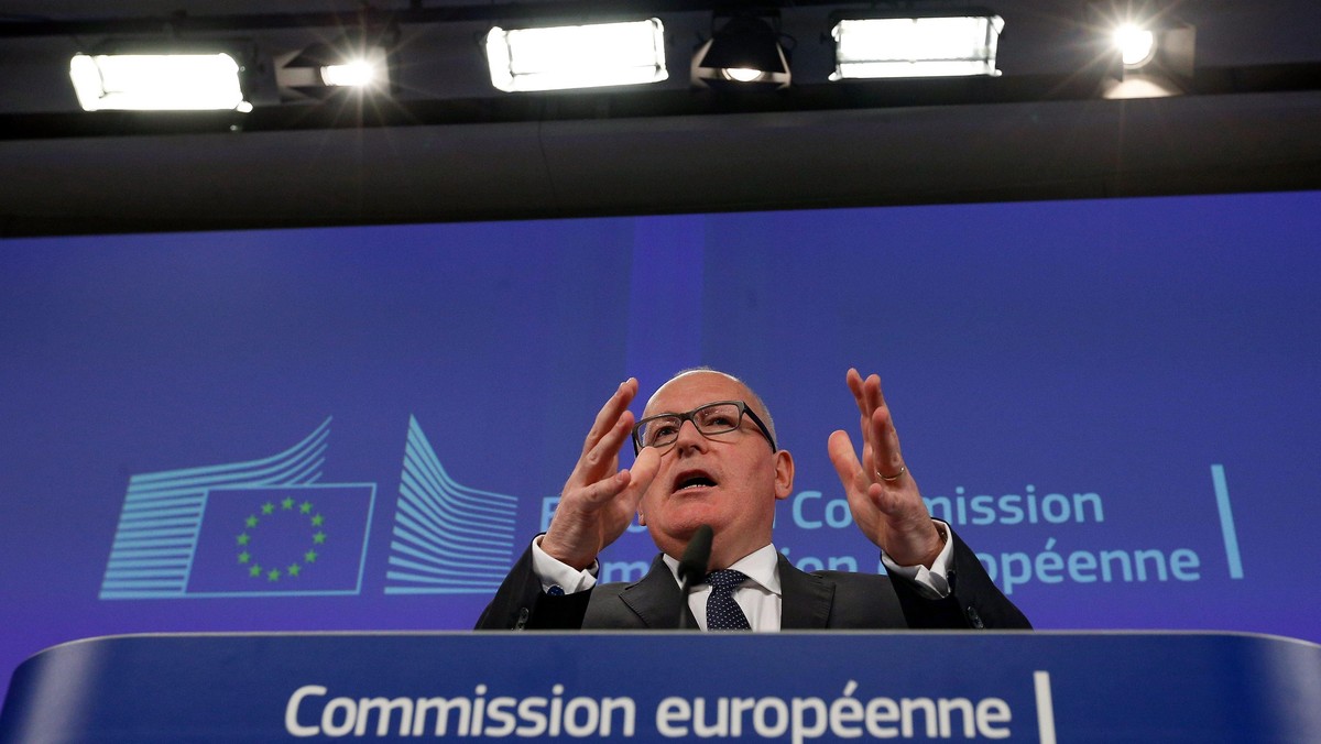 EC VP Timmermans in press briefing on Commission's migration crisis proposals