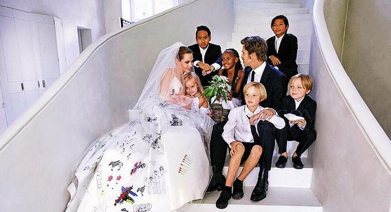 Angelina Jolie, Brad Pitt and kids wedding picture