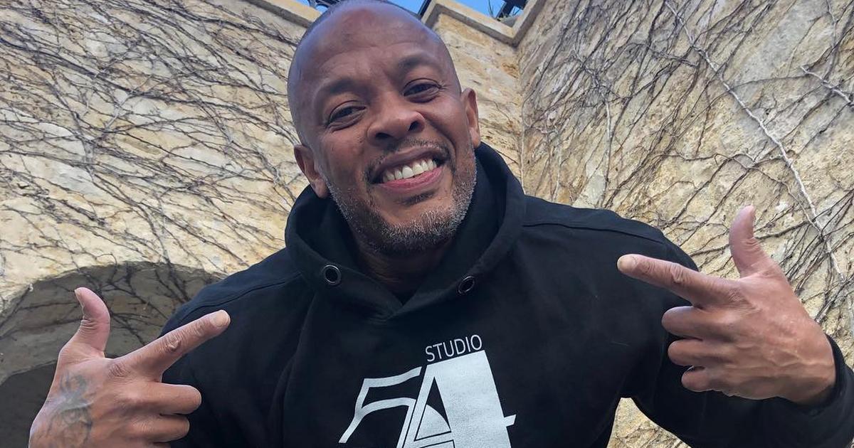 Dr. Dre celebra il divorzio ufficiale con enormi palloncini