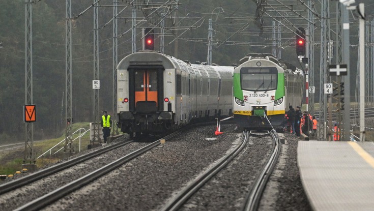 Wysadzenie torów kolejowych pod Warszawą: Wszystko wskazuje na rosyjskie służby specjalne"