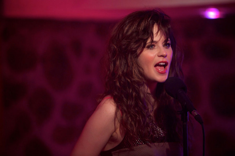 Zooey Deschanel w filmie "Rock The Kasbah"