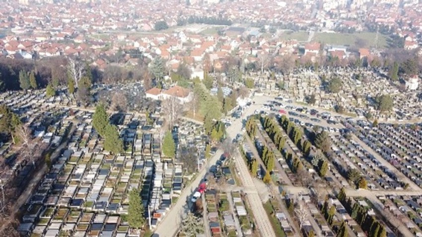 Petrovićima je groblje "stiglo" do kućnog praga