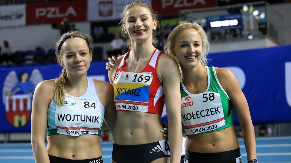 Klaudia Wojtunik (L)