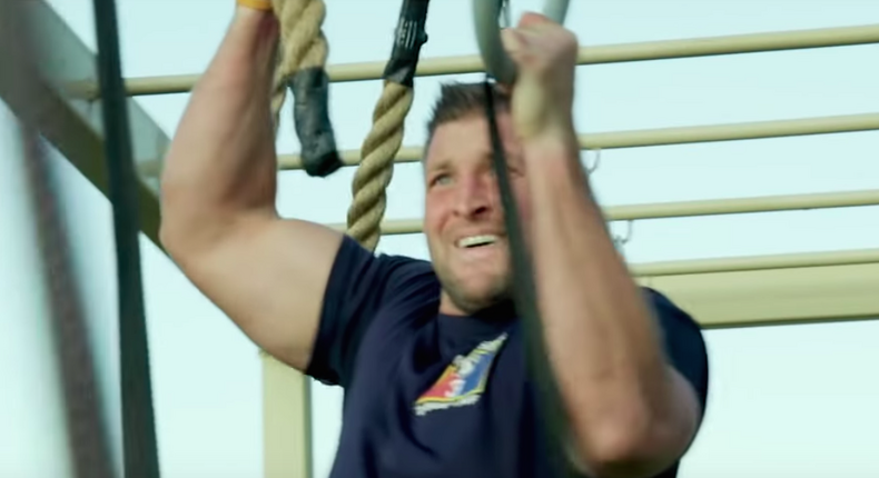 Watch Tim Tebow Attempt an Army Assault Course