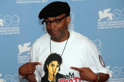 Spike Lee prosi o pieniądze i przysięga na grób własnej matki