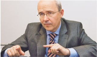 Jakie skutki podatkowe wiążą się z wystawieniem faktury VAT po terminie