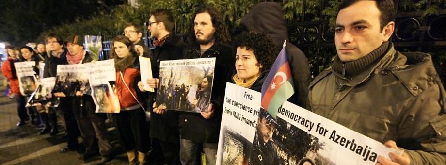 WARSZAWA DEMONSTRACJA AMBASADA AZERBEJDANU