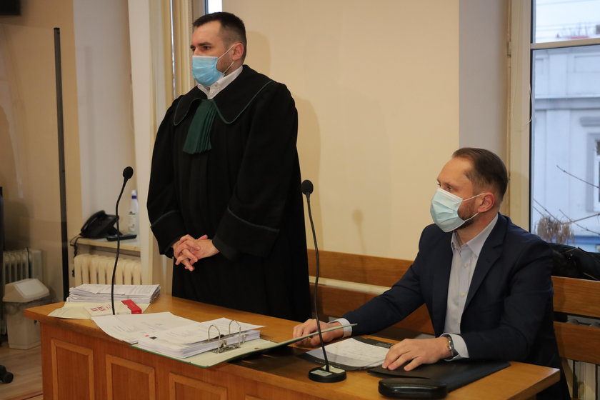 Kamil Durczok (53 l.) w sądzie nie wyglądał na króla życia