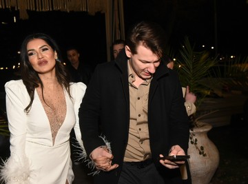 "Ili je ženi i pravite porodicu, ili je ostavi da nađe čoveka za sebe" Roditelji Tanje Savić jasni: "Planovi se spominju, ali ništa se ne dešava"