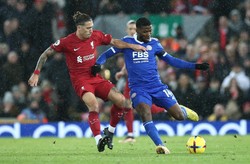 Liverpool wygrał z Leicester 2:1, choć... nie strzelił żadnego gola [WIDEO]