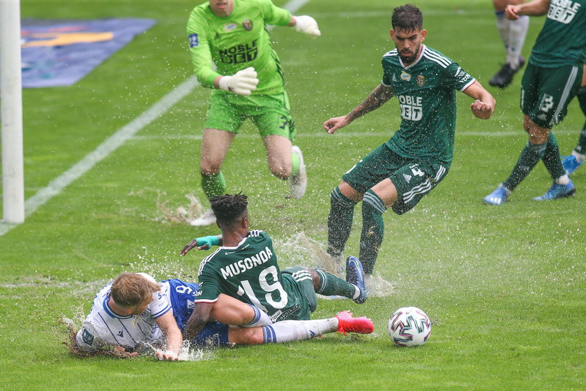 Ekstraklasa piłkarska 33. kolejka: Śląsk – Lech  2:2