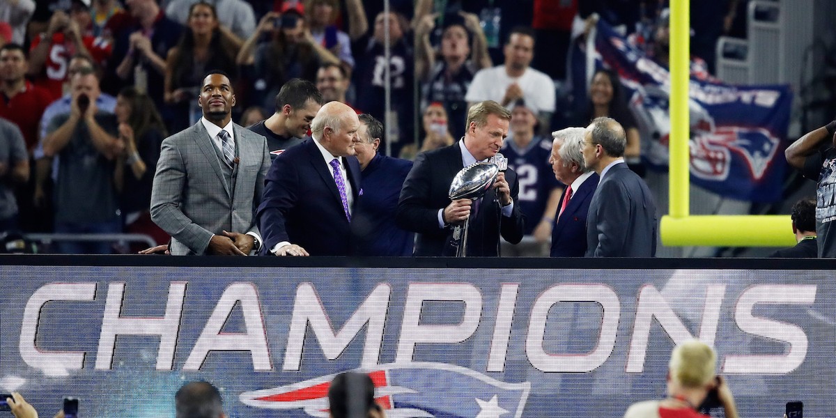 Roger Goodell was booed mercilessly by Super Bowl crowd before Robert Kraft took a shot at him