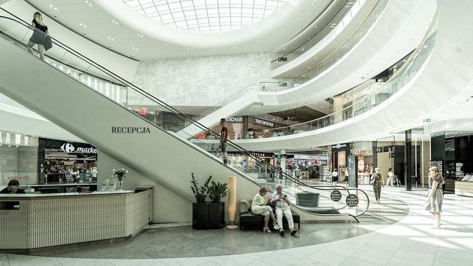 Centrum handlowe otwarte w Wielką Sobotę 2024 do godziny 14:00.