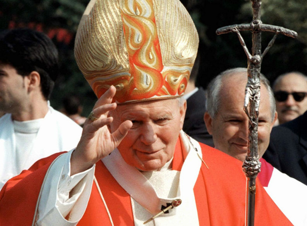 Pomnik papieża w najwyżej położonej polskiej miejscowości