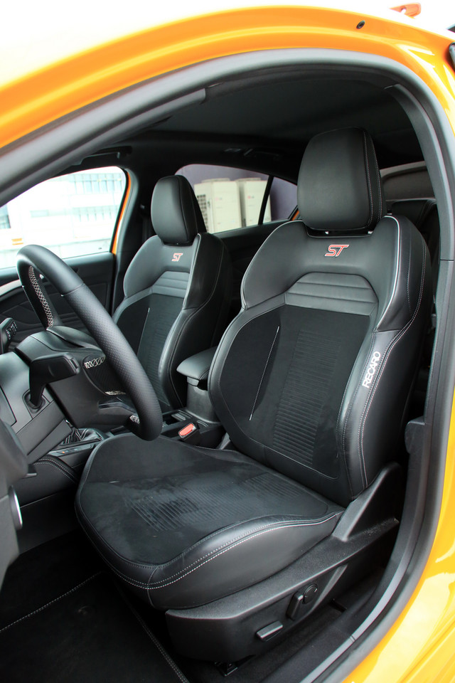 Ford Focus ST 280 KM