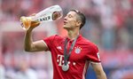 Bayern gra w klasyku z Borussią. Lewy napije się piwa?