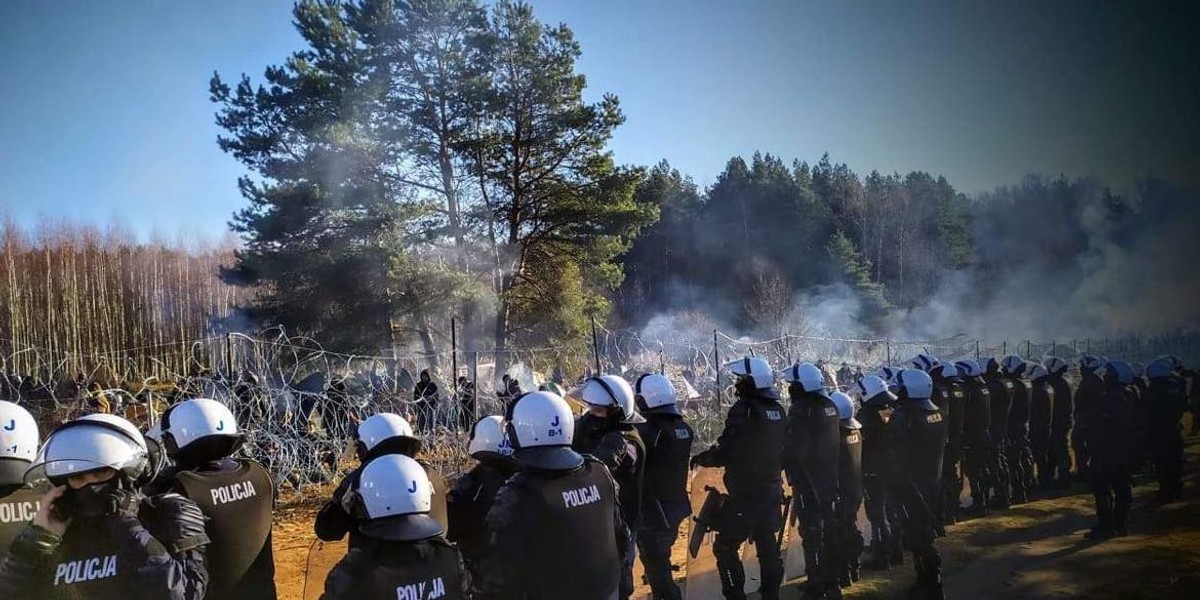 Policjanci na granicy