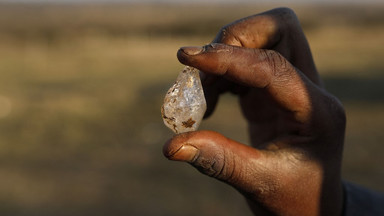 "Diamentowa gorączka" w RPA. Kto może, ciągnie do małej wioski
