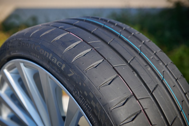 conti race 28 light