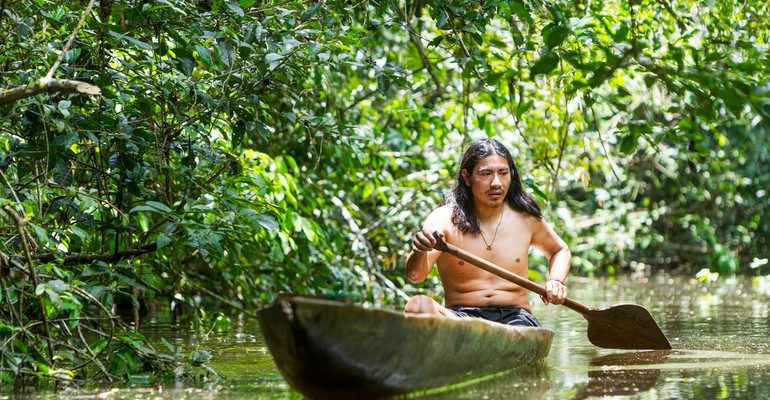Członkowie amazońskiego plemienia Tsimane zapewniają sobie pożywienie w naturalny sposób, m.in. poprzez połowy (zdjęcie ilustracyjne)