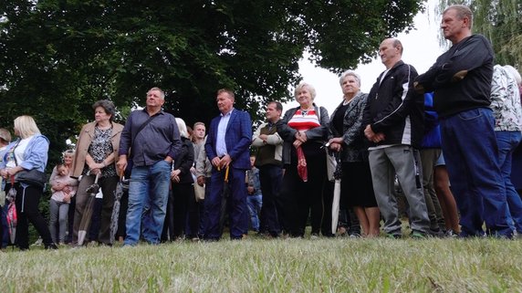 Awantura pod kościołem w Mielęcinie. Interweniowała policja