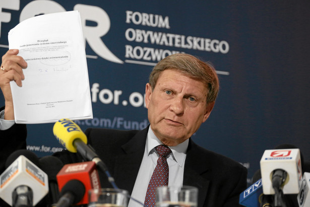 Balcerowicz apeluje po aferze w PO: Mniej polityków w sektorze publicznym