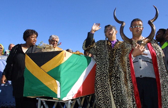 Sahrana Sare Bartman 2002. godine u Južnoj Africi
