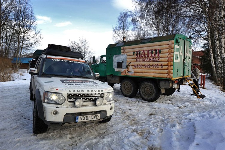 Wyprawa milionowego Land Rovera Discovery